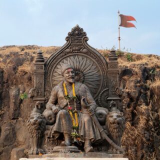 Statue of Chhatrapati Shivaji maharaj at Raigad Fort Wallpaper for Wall
