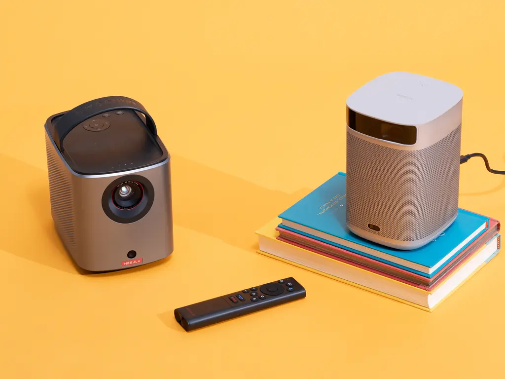 Mini Projector (Pocket Cinema Setup)