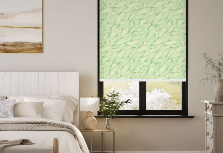 Light Green Wavy Line Pattern Outside Roller Blind