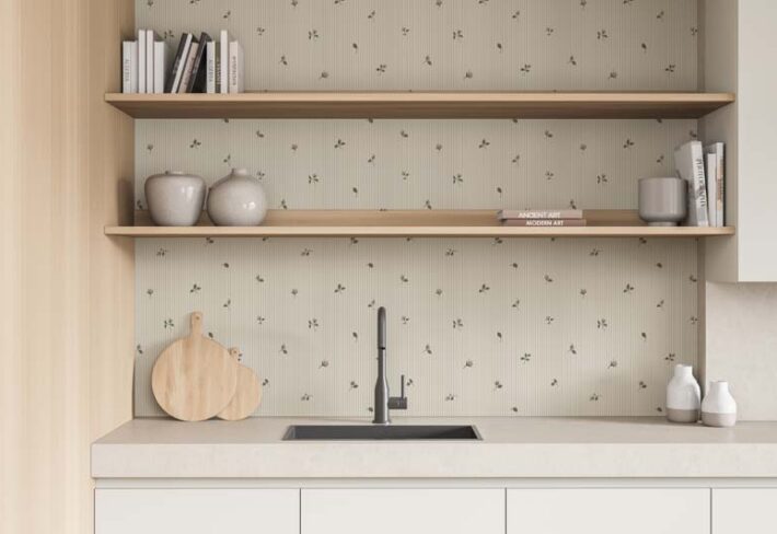 Aeris, Soft Minimalist Floral Charm Wallpaper