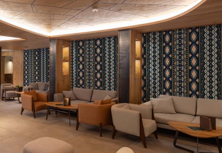 Navira, Unique Striped Geometric Pattern Wallpaper