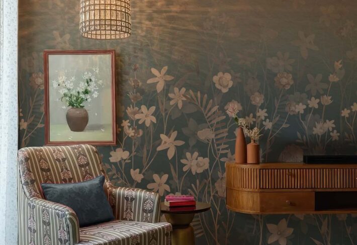 Secret Garden Faded Floral Elegance Wallpaper mockup