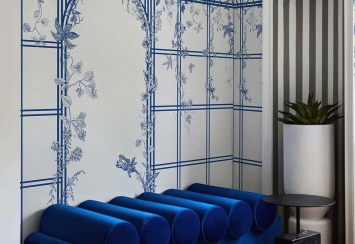 Trellis Reverie, Delft Blue Arch Wallpaper Mural mockup